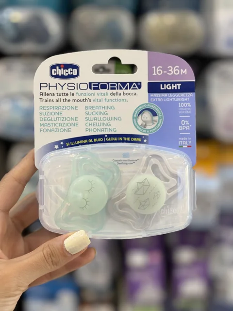 پستانک چیکو مدل لایت 16 تا 36 ماه بسته دو عددی chicco